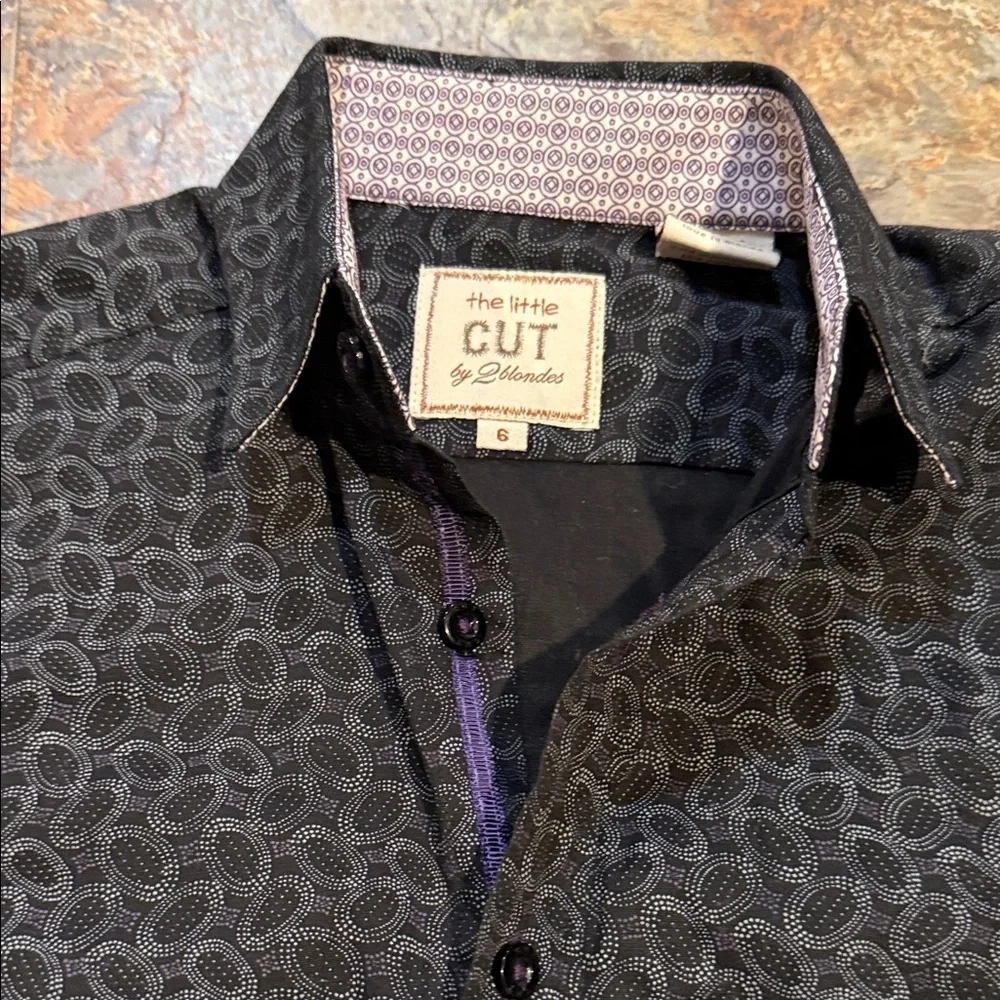 Boys size 6 dress shirt